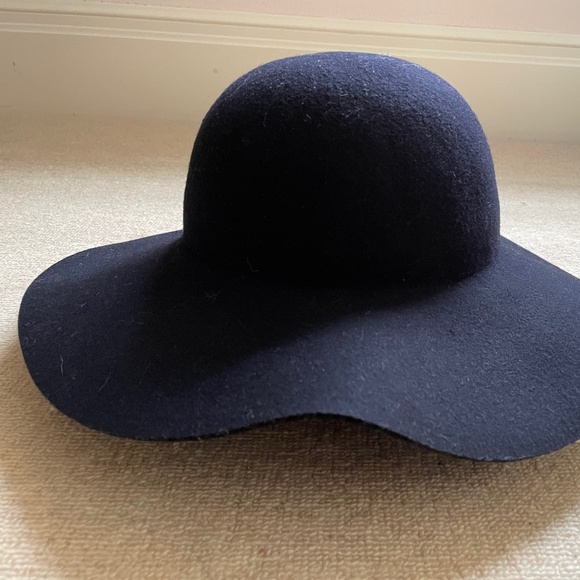New J.Crew Wool Black Floppy Hat - Picture 2 of 7